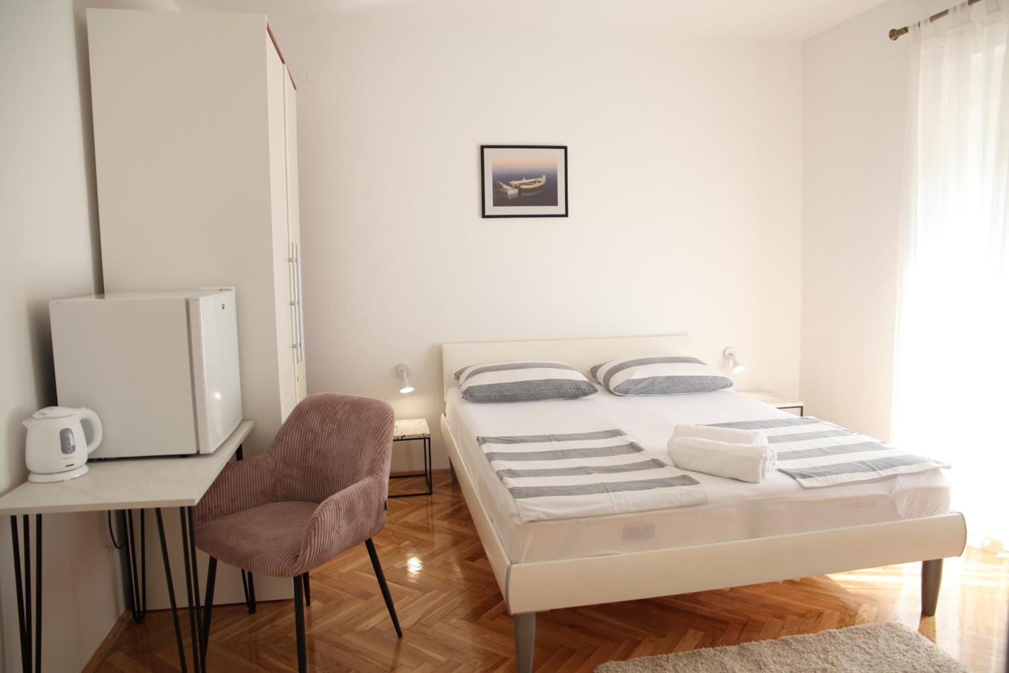 Rooms Kresan 扎达尔 外观 照片