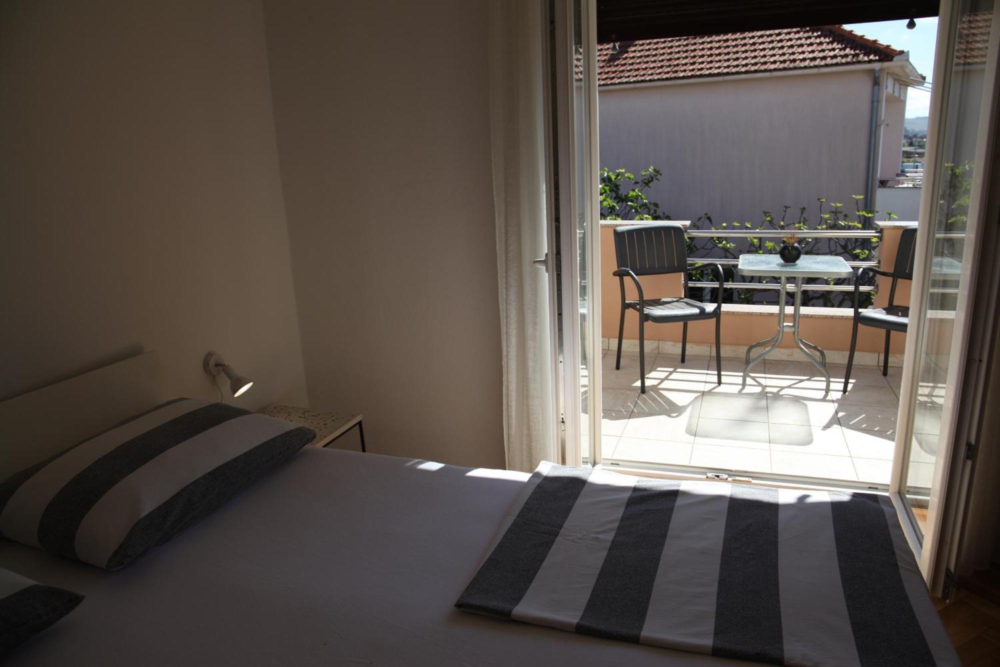 Rooms Kresan 扎达尔 外观 照片